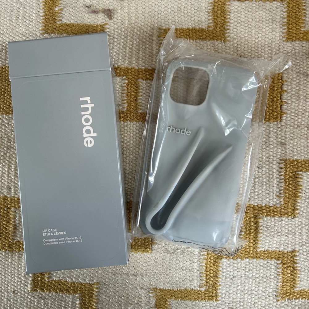 Rhode skin iphone case 14/15